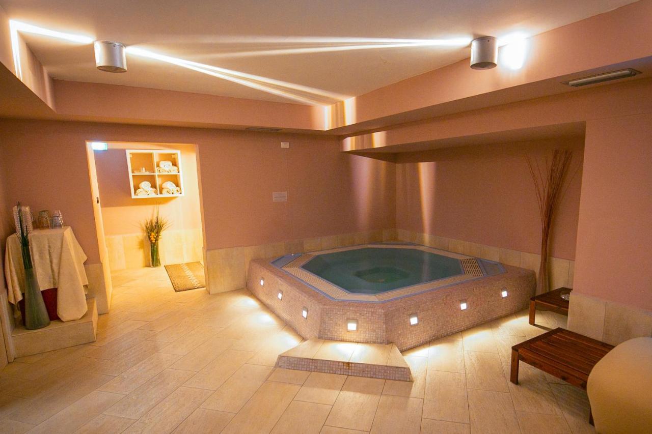 Style Hotel Grifone Madonna Esterno foto