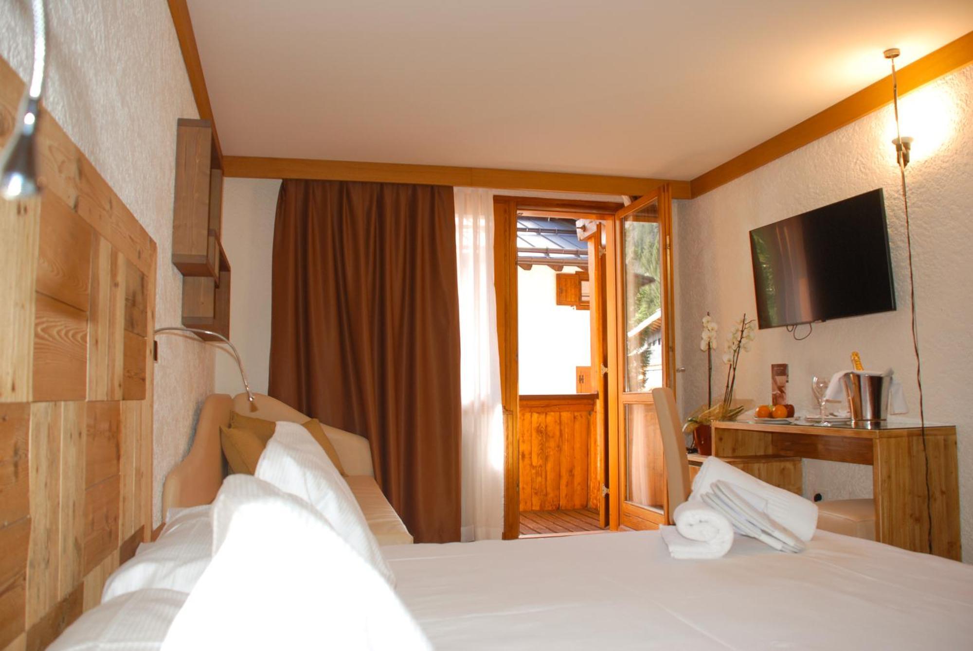 Style Hotel Grifone Madonna Esterno foto